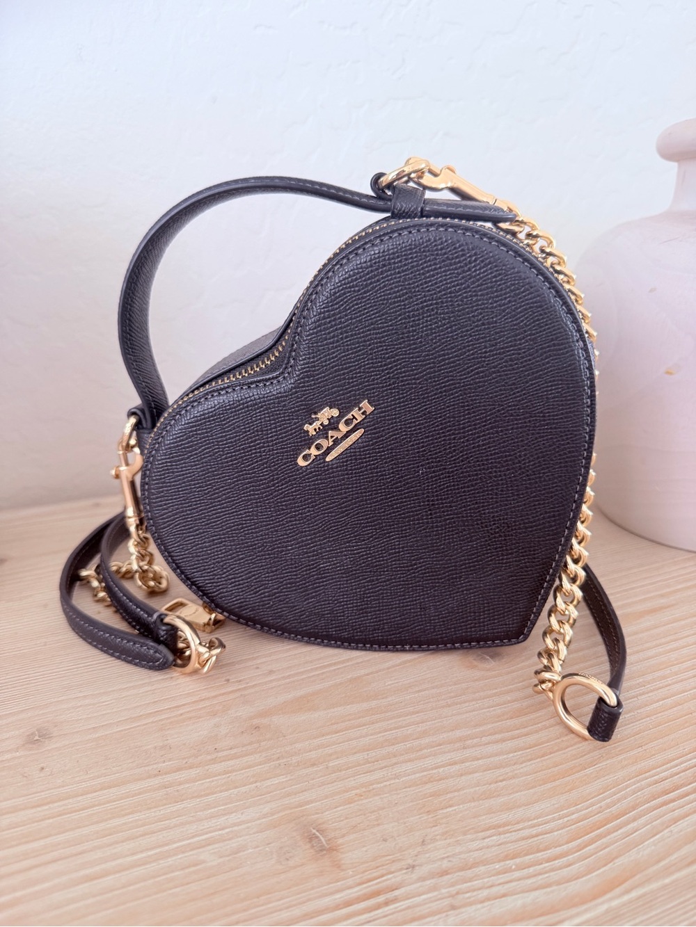Coach CE724 Heart Crossbody Bag Black Glovetanned Leather 2023
